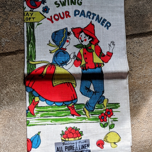 Vintage Parisian Prints Towel - Picture 2 of 4